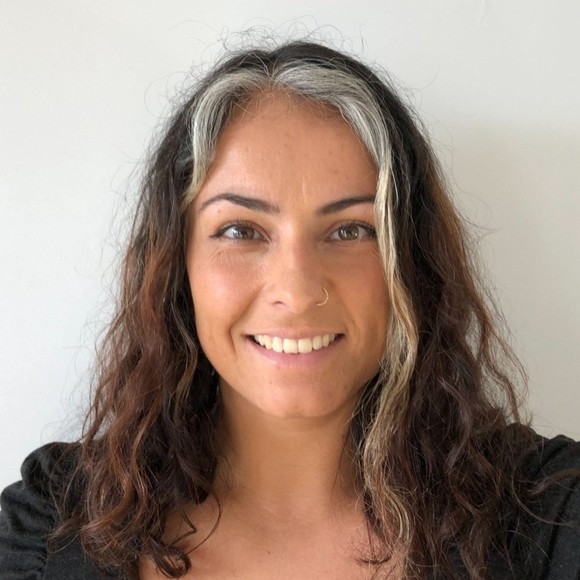 Meet your Posher, Lara - Picture 1 of 1